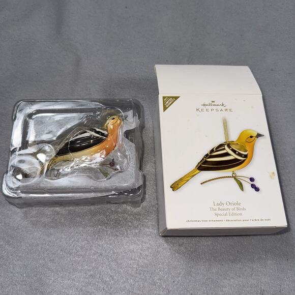 Hallmark 2011 Lady Oriole The Beauty of Birds Special Edition Ornament RARE - Picture 10 of 16